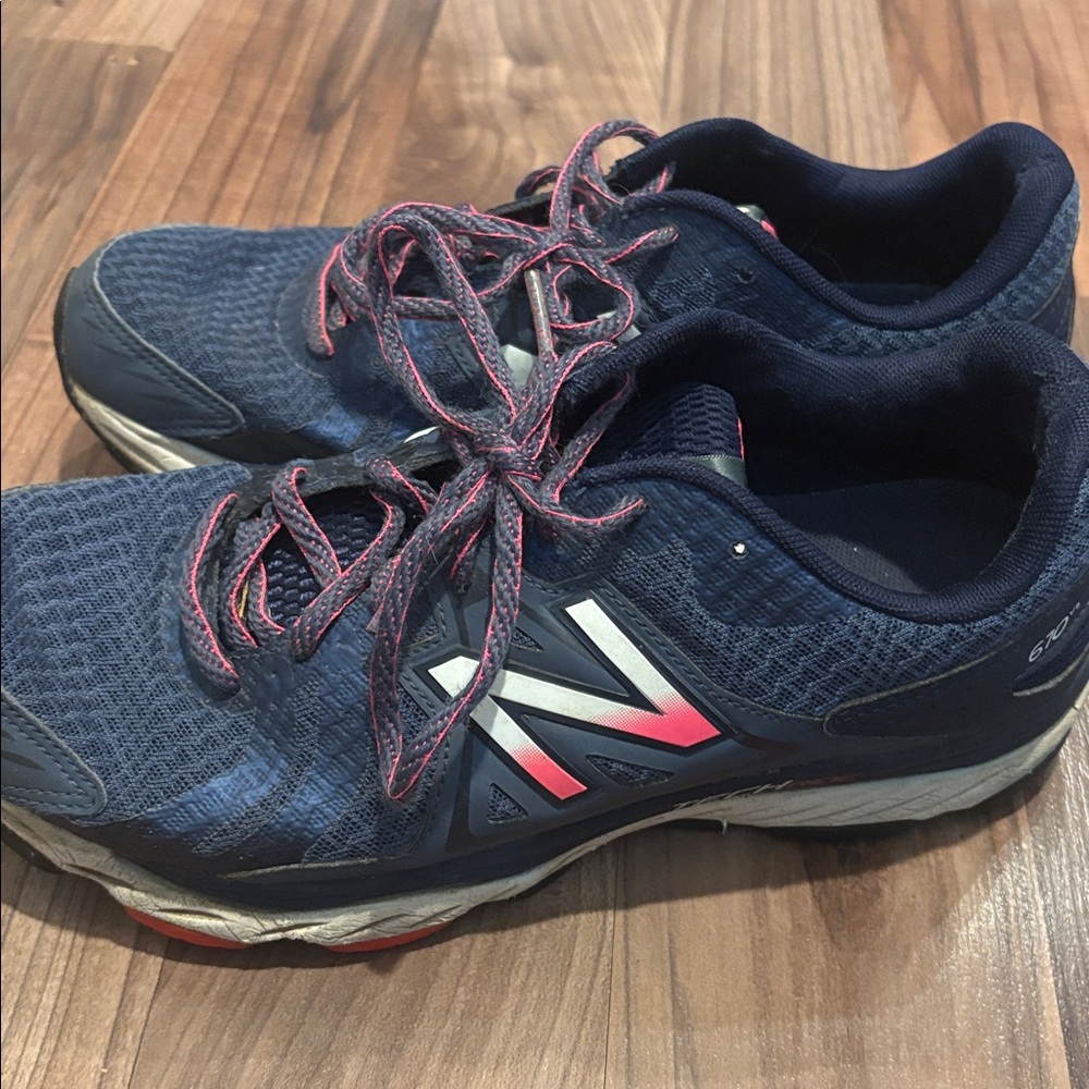 New Balance 670v5 Women's Size 9 Running Shoes Blue Pink - Picture 6 of 6
